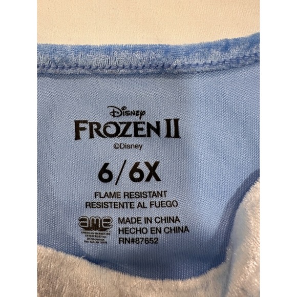 Disney Frozen II Elsa Nightgown Girls Size 6/6X Blue Velvet Tulle Gown - Picture 4 of 7